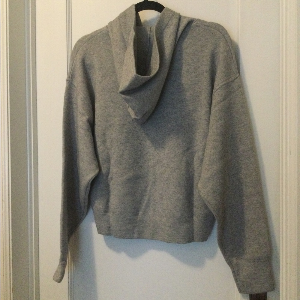 Onzie Cropped Hoodie - Grey Size: M/L - Picture 15 of 15